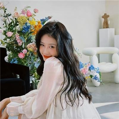 全家偷听反派心声，我负责篡改